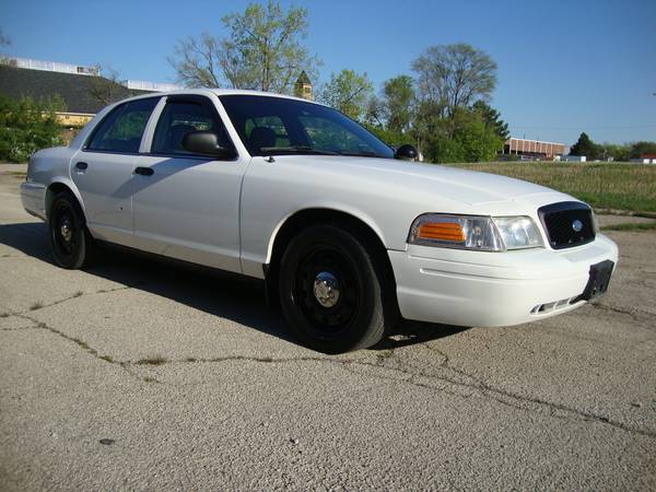 2009 Ford Crown Victoria (1 Owner/Excellent Condition/Low Miles) for sale in Northbrook, WI – photo 24