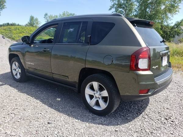 2015 Jeep Compass Latitude ***One Owner***Bluetooth***Heated Seats*** for sale in Farmington, NY – photo 2