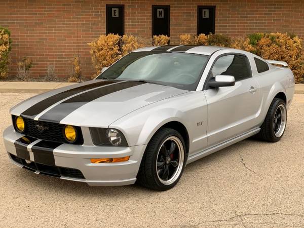 2005 FORD MUSTANG GT V8 ONLY 70k-MILES 1-OWNER LOW-MILES CLEAN for sale in Elgin, IL – photo 22