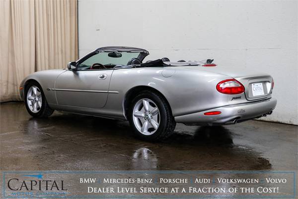 98 Jaguar XK8 Convertible Luxury Car! Power Top! Heated Seats! V8! for sale in Eau Claire, WI – photo 17