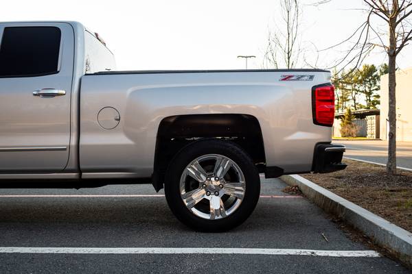 2014 Chevrolet 1500 2LT Z71 - cars & trucks - by owner - vehicle... for sale in Wayland, MA – photo 8