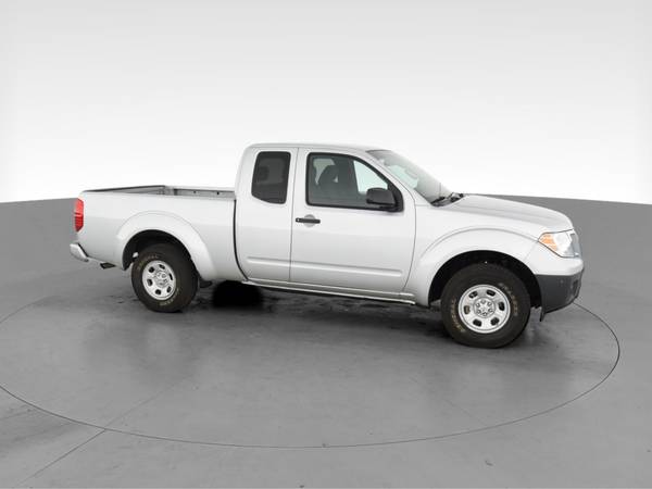 2017 Nissan Frontier King Cab SV Pickup 2D 6 ft pickup Gray -... for sale in Visalia, CA – photo 14