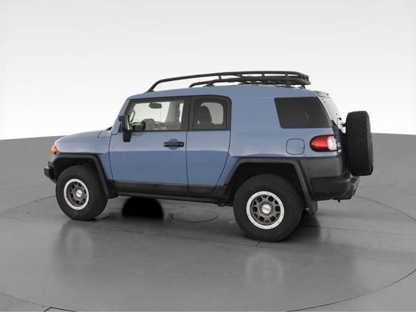 2014 Toyota FJ Cruiser Sport Utility 2D suv Black - FINANCE ONLINE -... for sale in Cleveland, OH – photo 6