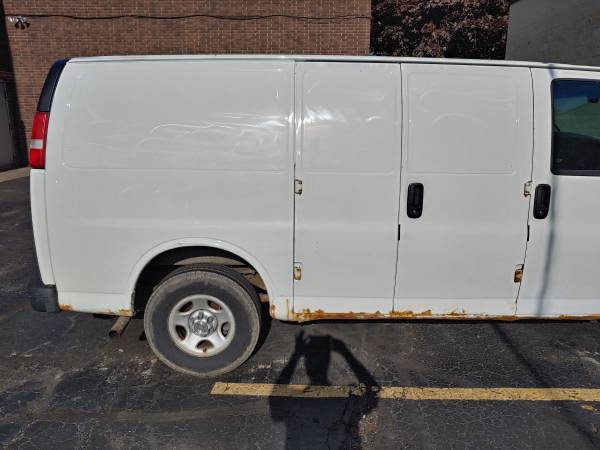 2003 Chevrolet Express 2500 Cargo for sale in Other, OH – photo 2