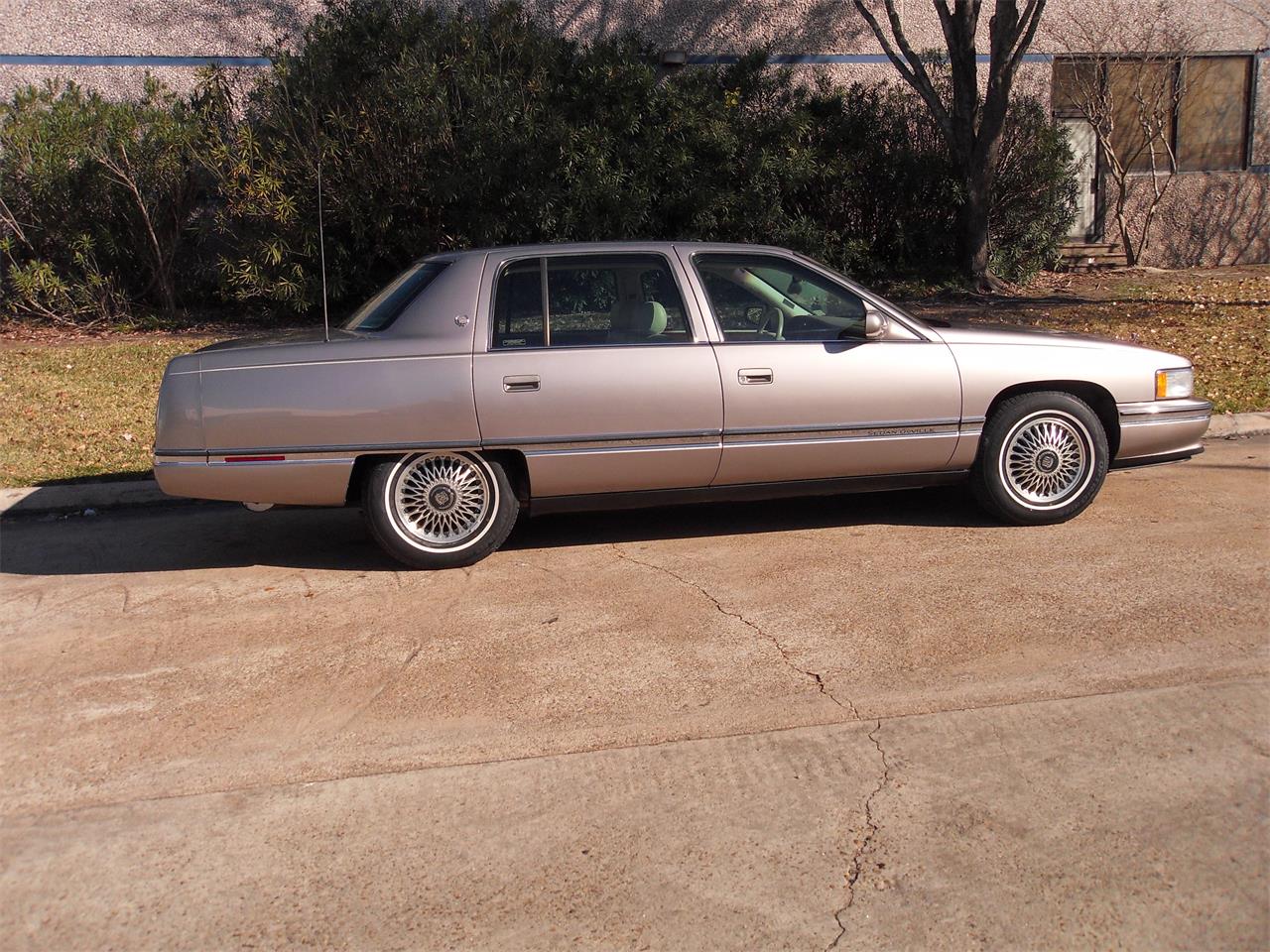 1995 Cadillac Sedan DeVille for sale in Houston, TX – photo 3