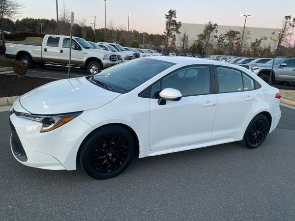 2020 TOYOTA COROLLA LE 17, 495 PRICED TO SELL Only 16k miles - cars for sale in CHANTILLY, District Of Columbia – photo 6