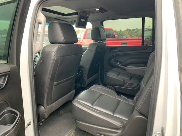 2018 Chevrolet Suburban Premier 4WD for sale in Caledonia, MI – photo 4