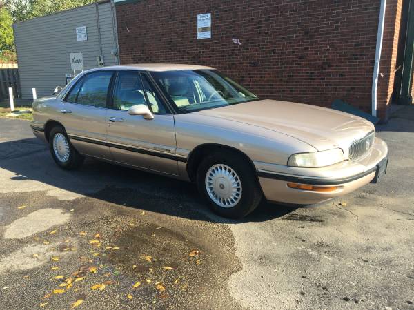 1999 Buick LaSabre Custom 4dr Sedan * Ready for immediate delivery*... for sale in Painesville , OH – photo 4