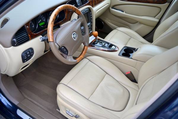 Luxurious 2008 Jaguar XJ8L Clean Carfax Loaded Runs New Clean! -... for sale in West Babylon, NY – photo 3