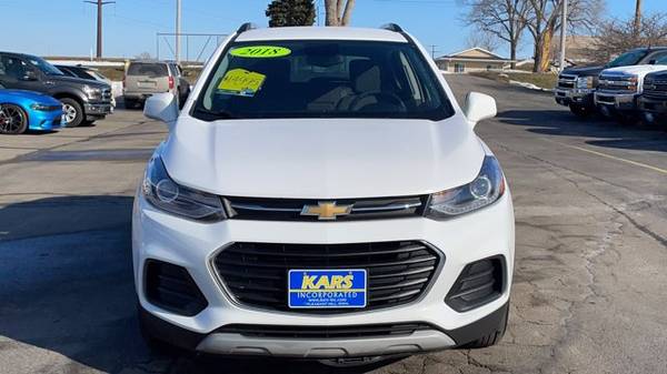2018 Chevy Chevrolet Trax LT suv White - - by dealer for sale in Pleasant Hill, IA – photo 8