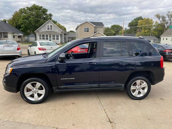 2011 Jeep Compass Latitude *76K Miles!* Clean Title! - cars & trucks... for sale in Lincoln, IA – photo 5