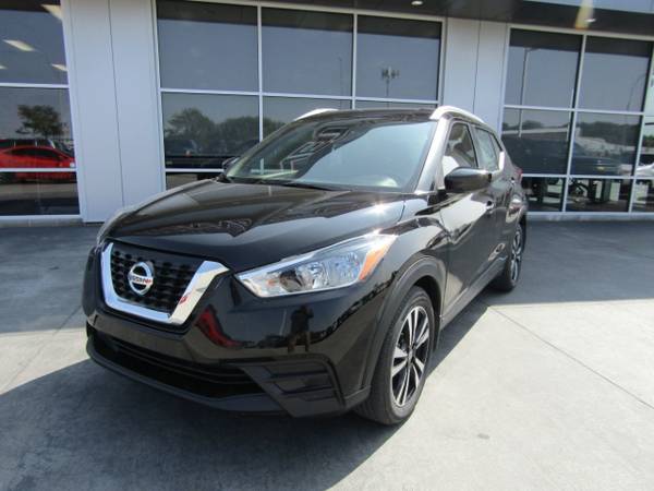 2018 *Nissan* *Kicks* *SV FWD* - cars & trucks - by dealer - vehicle... for sale in Council Bluffs, NE – photo 3