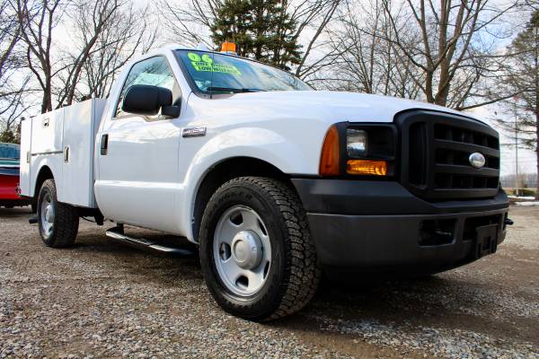 2006 FORD F-350 SD UTILITY 1-OWNER LOW MILES SRW SMALL CRANE - cars for sale in Flint, MI – photo 7