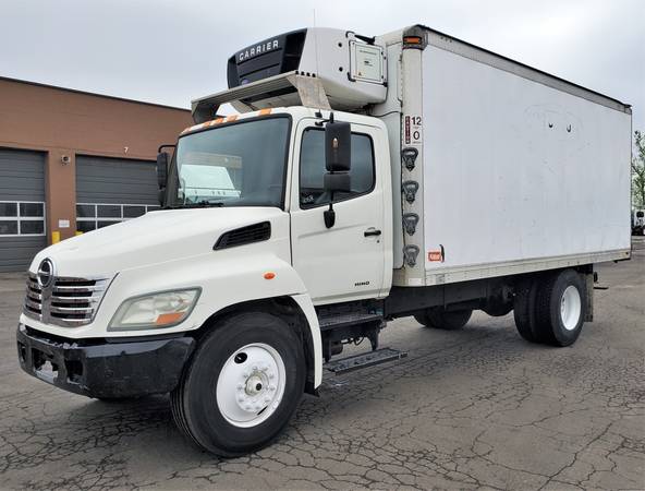 2008 Hino 268 18 Refrigerated NON-CDL NEEDS ENGINE REPAIR Auto for sale in Chicago, IL – photo 3