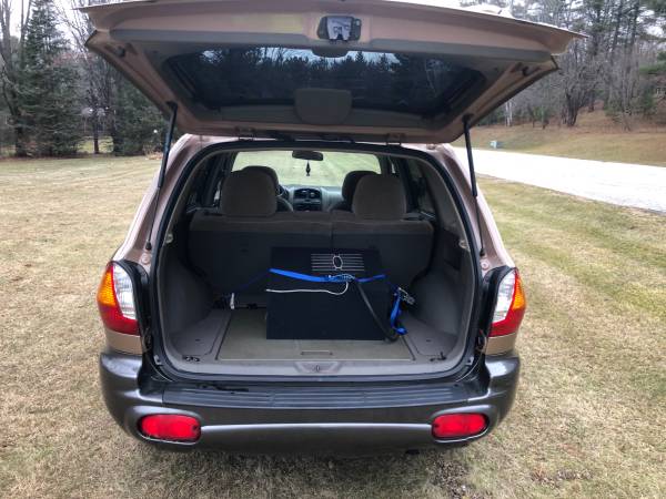 2004 Hyundai Santa Fe - cars & trucks - by owner - vehicle... for sale in Green Bay, WI – photo 8