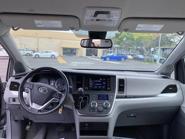 2019 Toyota Sienna - - by dealer - vehicle for sale in Honolulu, HI – photo 9