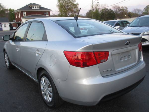 2011 Kia Forte Reliable car, low priced - - by for sale in Roanoke, VA – photo 4