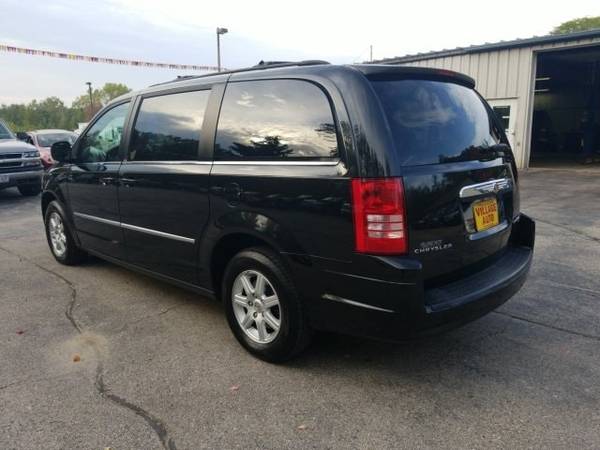 2010 Chrysler Town Country Touring for sale in Oconto, WI – photo 3