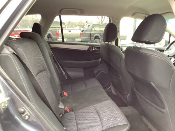 Clean! 2015 Subaru Outback 2.5i Premium! AWD! Finance Guaranteed! -... for sale in Ortonville, MI – photo 18