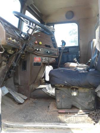 Dump truck freightliner Classic for sale in Sterling, District Of Columbia – photo 12
