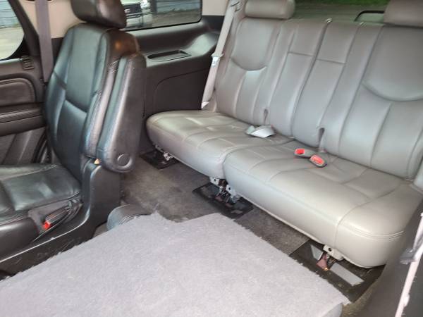 2010 Cadillac Escalade - cars & trucks - by dealer - vehicle... for sale in Elk Mound, WI – photo 8