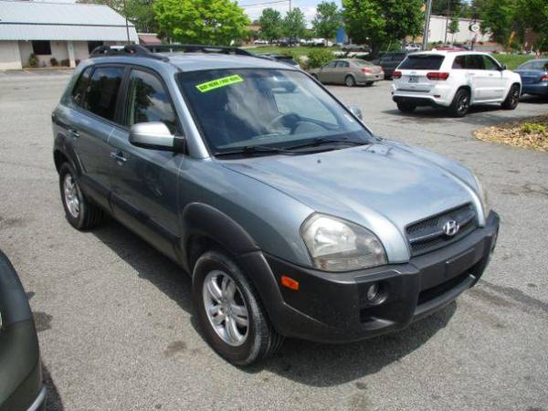 2007 Hyundai Tucson Limited 2 7 2WD ( Buy Here Pay Here ) - cars & for sale in High Point, NC – photo 4