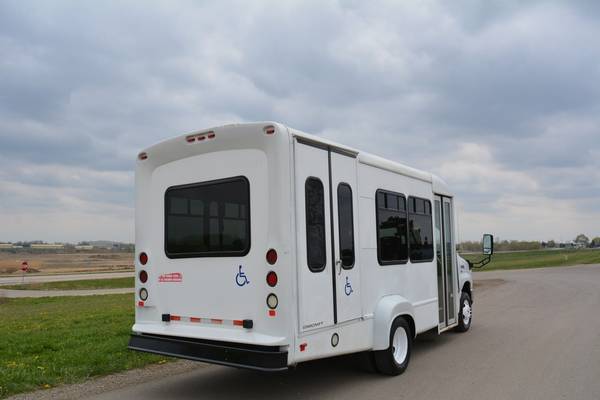 2014 Ford E-350 10 Passenger Paratransit Shuttle Bus for sale in Crystal Lake, OH – photo 8