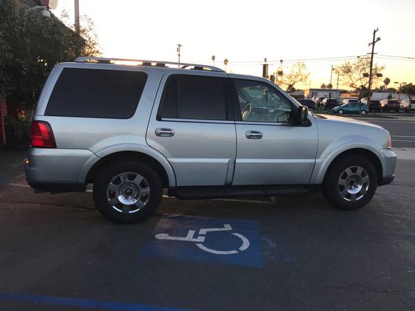 2005 Lincoln Navigator - cars & trucks - by owner - vehicle... for sale in torrence, CA – photo 4