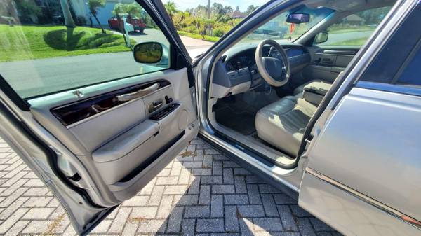 2007 Lincoln Town Car - cars & trucks - by owner - vehicle... for sale in Lehigh Acres, FL – photo 7