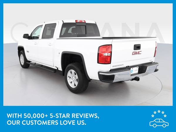 2018 GMC Sierra 1500 Crew Cab SLE Pickup 4D 5 3/4 ft pickup White for sale in Chicago, IL – photo 6