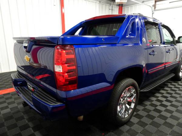 2013 Chevy Chevrolet Avalanche Black Diamond LTZ 4D SUV 4WD pickup -... for sale in Branson West, MO – photo 18