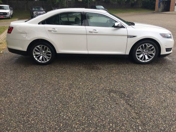 2018 Ford Taurus Limited AWD for sale in Eden Prairie, MN – photo 2