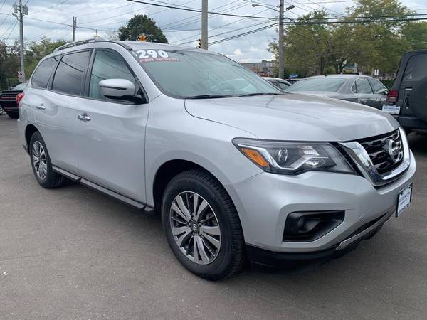 *************2017 NISSAN PATHFINDER SV 4WD SUV!! 54K MILES!! for sale in Bohemia, NY – photo 3
