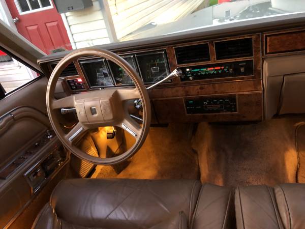 1987 Lincoln Town Car for sale in Yorkville, NY – photo 5