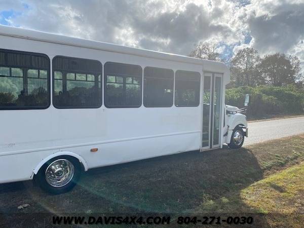 2013 International 3000 Commercial/Pleasure Passenger Carrying Bus... for sale in Richmond, NY – photo 4