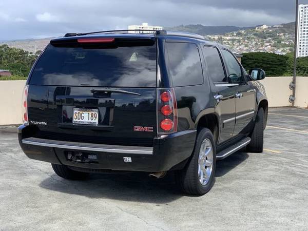 2014 *GMC* *Yukon* *AWD 4dr Denali* Black - cars & trucks - by... for sale in Honolulu, HI – photo 5