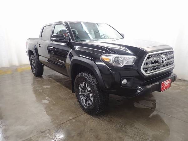 2017 Toyota Tacoma TRD Offroad - - by dealer - vehicle for sale in Perham, ND – photo 19