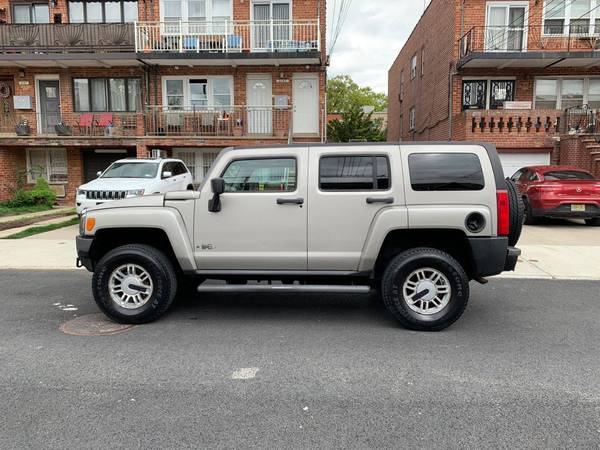 2006 Hummer H3 4x4 Low miles for sale in Brooklyn, NY – photo 5