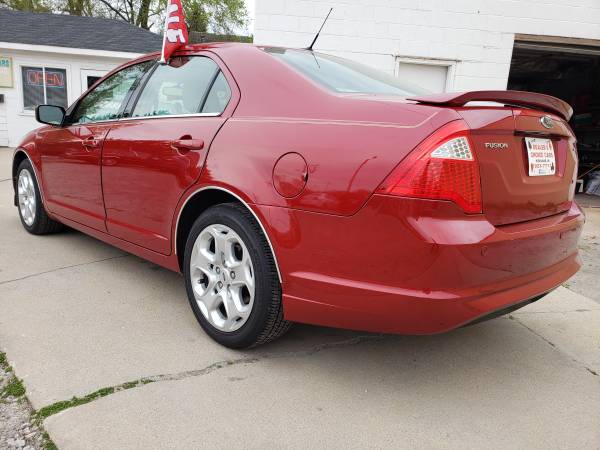 2010 Ford Fusion SE excellent condition - - by dealer for sale in Highland, IL – photo 5