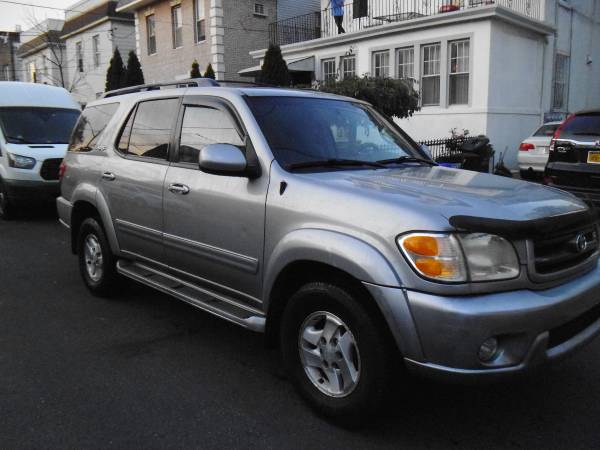 2004 toyota sequoia SR5 for sale in Brooklyn, NY – photo 2