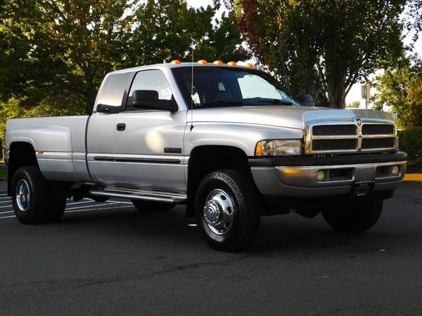 2002 Dodge Ram 3500 Dually 4X4 / Long Bed / 5.9L Cummins Turbo Diesel for sale in Portland, OR – photo 2