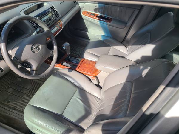 2004 Toyota Camry XLE 4 Cyl with Leather interior! for sale in Jamaica, NY – photo 8