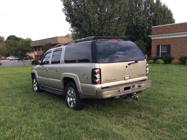 2005 CHEVROLET SUBURBAN LT Z71 4X4 EVERY OPTION EXCELLENT CONDITION... for sale in Charlotte, NC – photo 4