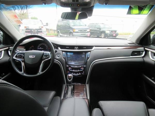2017 Cadillac XTS AWD 4D Sedan / Sedan Luxury for sale in Waterloo, IA – photo 17