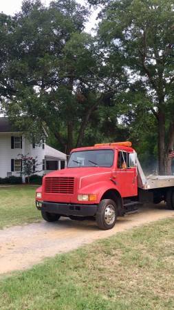 INTERNATIONAL 4600 DIESEL NON-CDL ROLLBACK - EVERYTHING WORKS for sale in Leesville, SC – photo 3