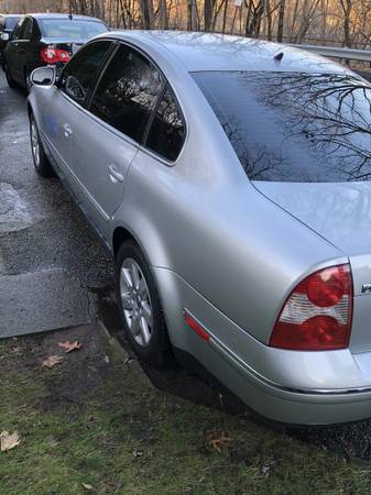 05 VW PASSAT 4 MOTION!! - cars & trucks - by owner - vehicle... for sale in Derby, CT – photo 4