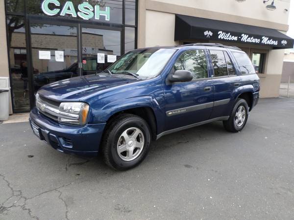 2004 Chevy Trailblazer-LOW MILES - - by dealer for sale in New Haven, CT – photo 4