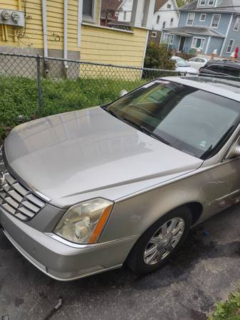 cadillac dts for sale in Bridgeport, NY – photo 4