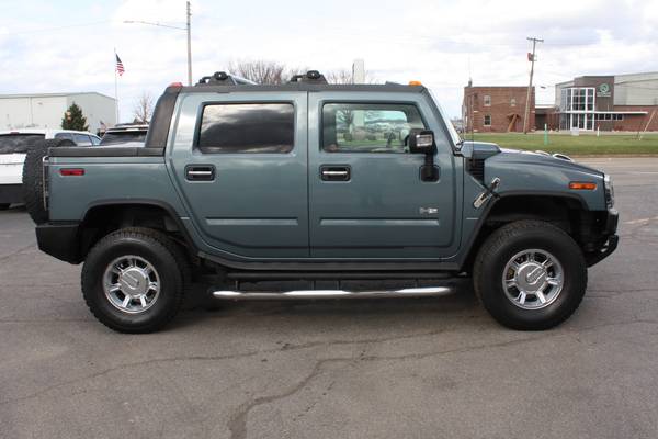 2006 Hummer H2 SUT - cars & trucks - by dealer - vehicle automotive... for sale in Jackson, MI – photo 2