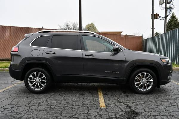 2019 Jeep Cherokee Latitude Plus - CERTIFIED 4X4 ONE OWNER REMOTE for sale in Oak Lawn, IL – photo 9